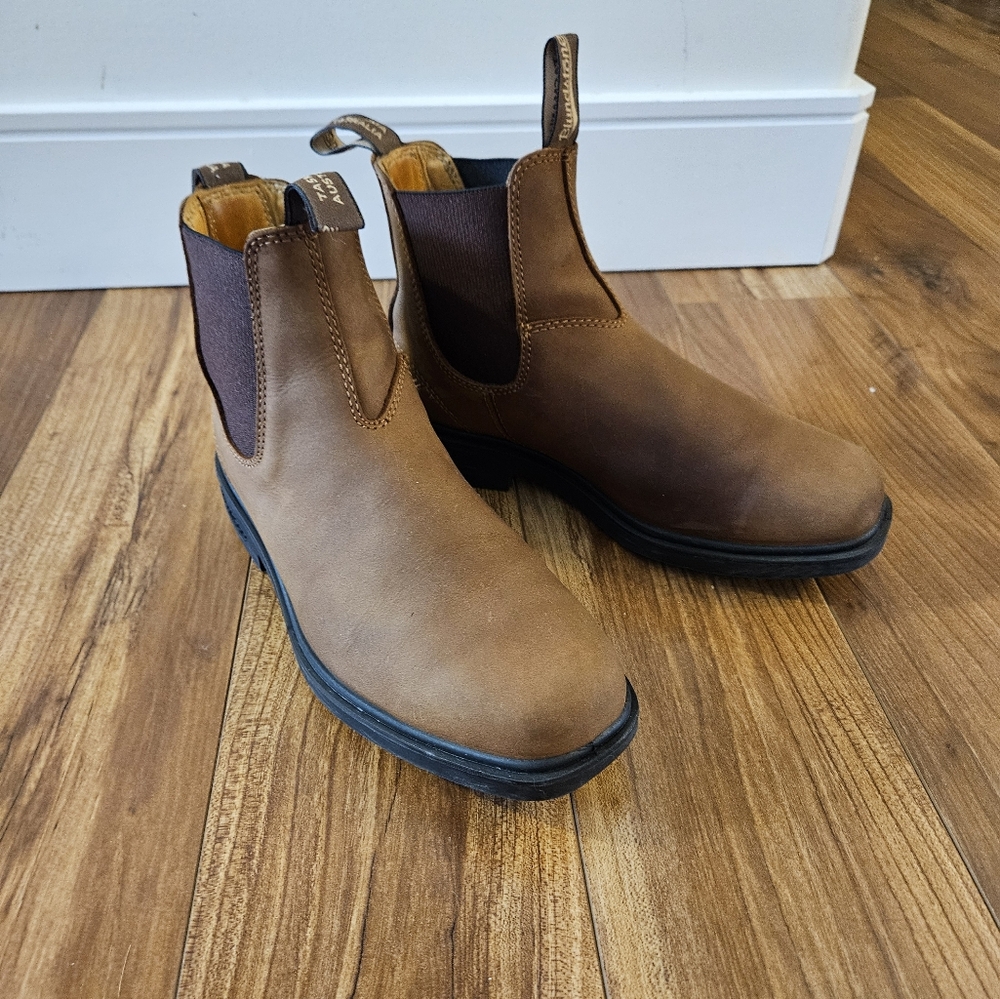 Blundstone Dress "chisel toe" boots